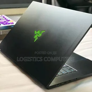 Laptop Razer Blade Pro 32GB Intel Core Ultra 9 SSD 1T