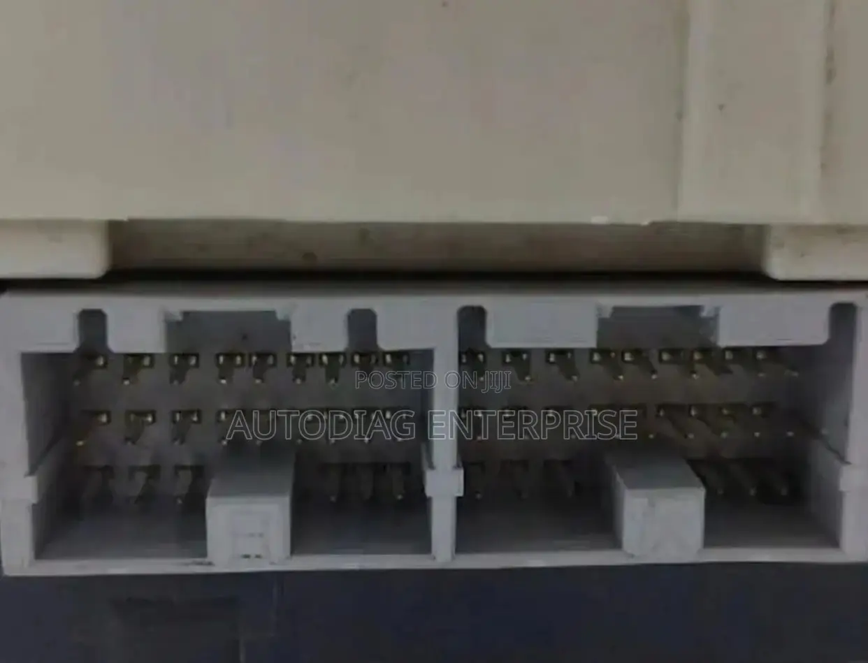 1999 - 2003 Mitsubishi Galant Fusebox Relay