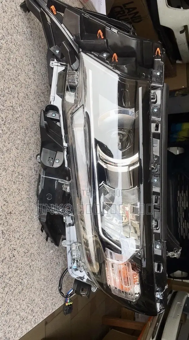 Toyota Landcruiser 2018-2021 Headlight Pair