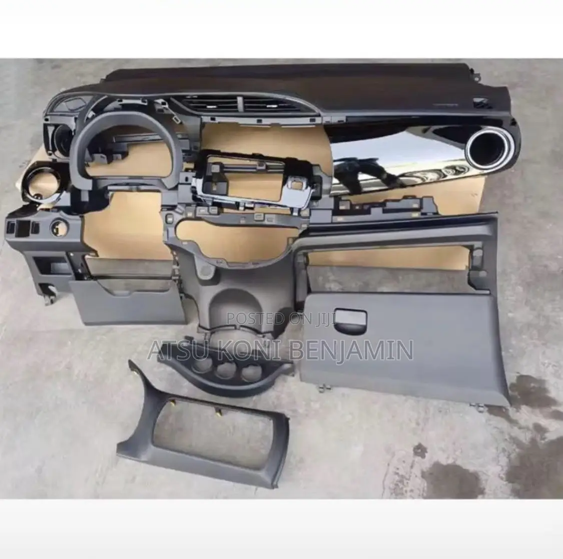 2015/16/17 Toyota Vitz Original Dashboard