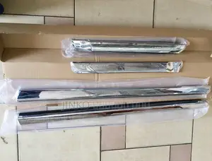 Toyota Landcruiser 2016-2021 Door Mouldings Set