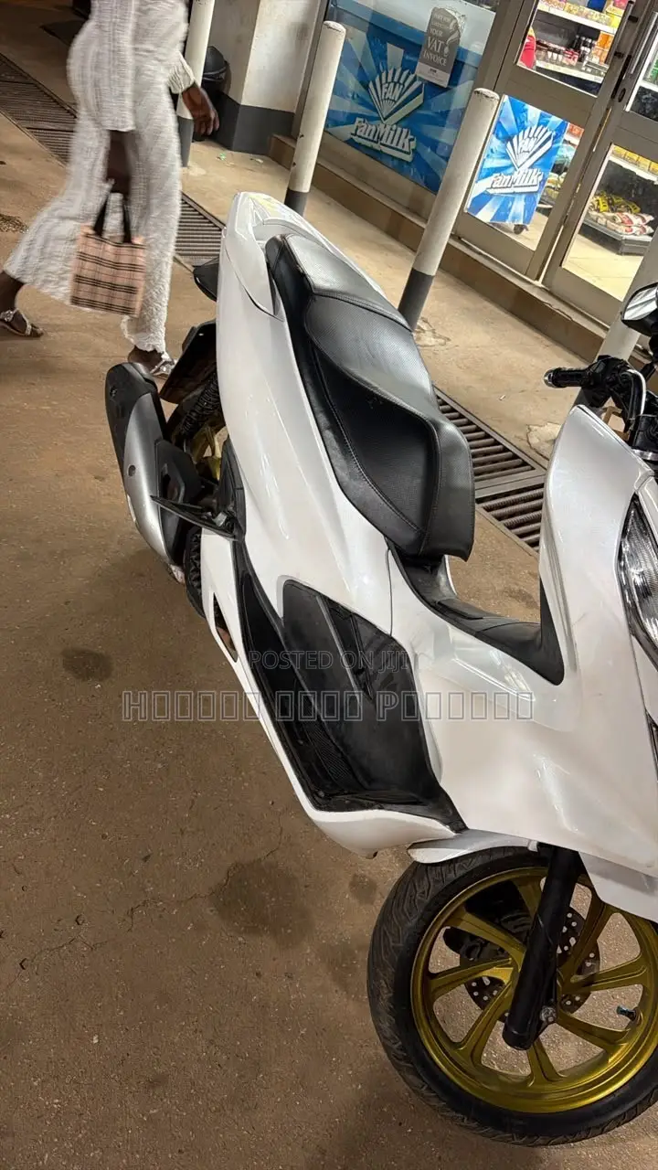 Honda 2023 White