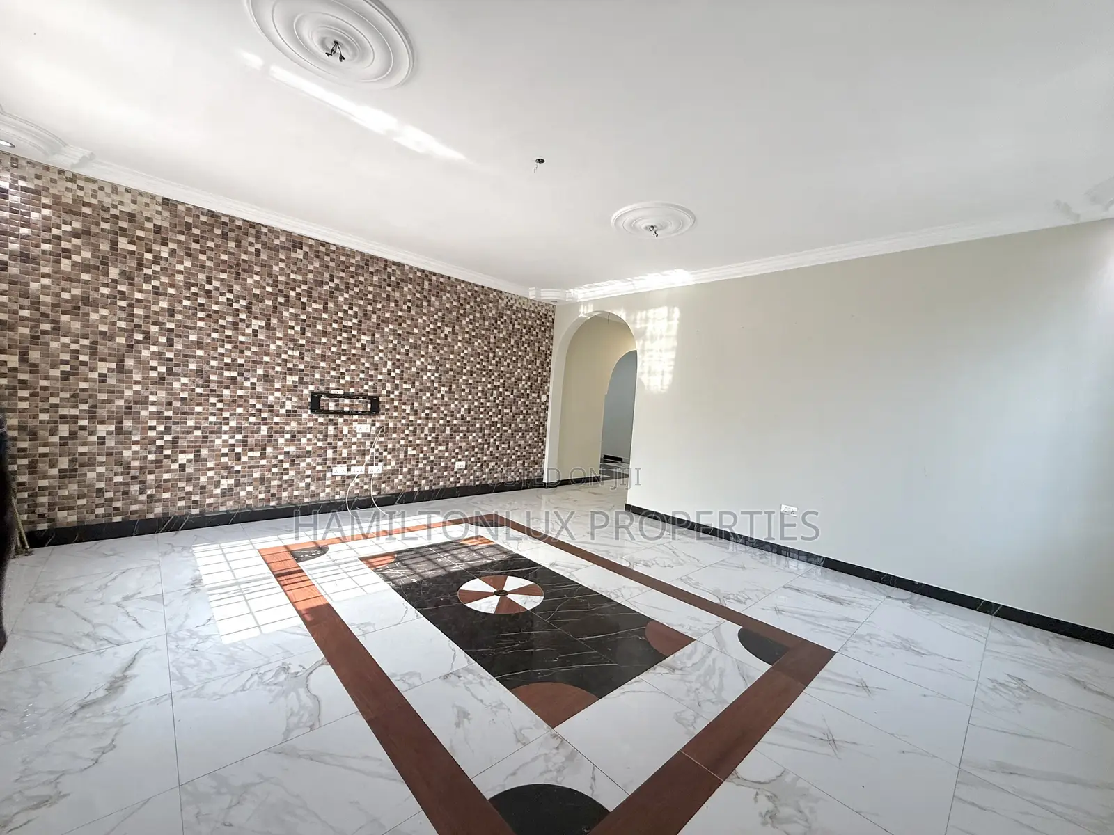 2bdrm Apartment in Trassaco, Adjiriganor for rent