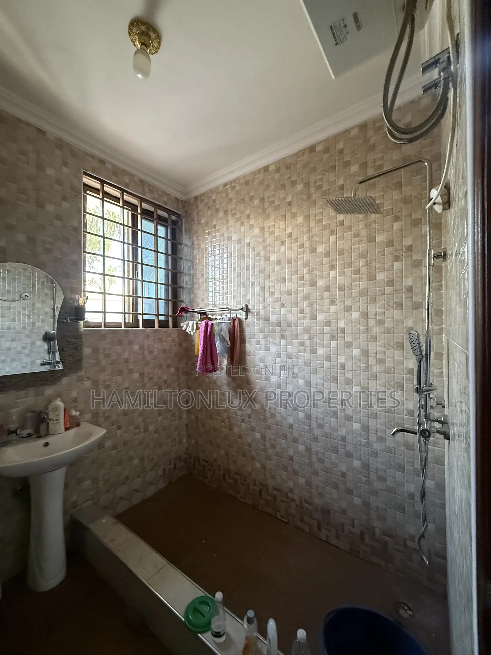 2bdrm Apartment in Trassaco, Adjiriganor for rent