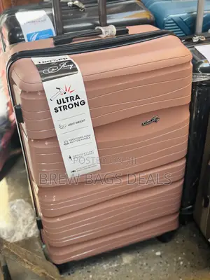 Premium Quality Ultra Strong Single Large 29 Inches Traveling Bag.