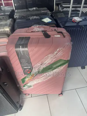 Premium Quality Ultra Strong Single Large 29 Inches Traveling Bag.