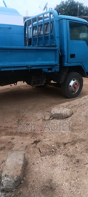 Hyundai Mighty 1