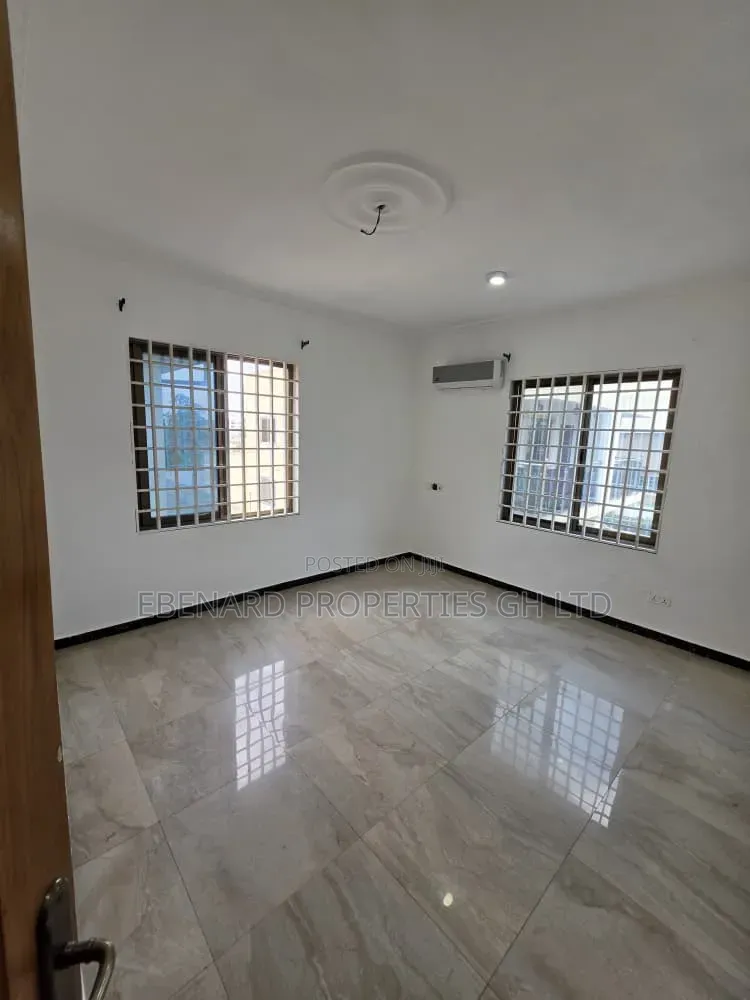 3bdrm Apartment in Ebenard Properties, Police Station for rent