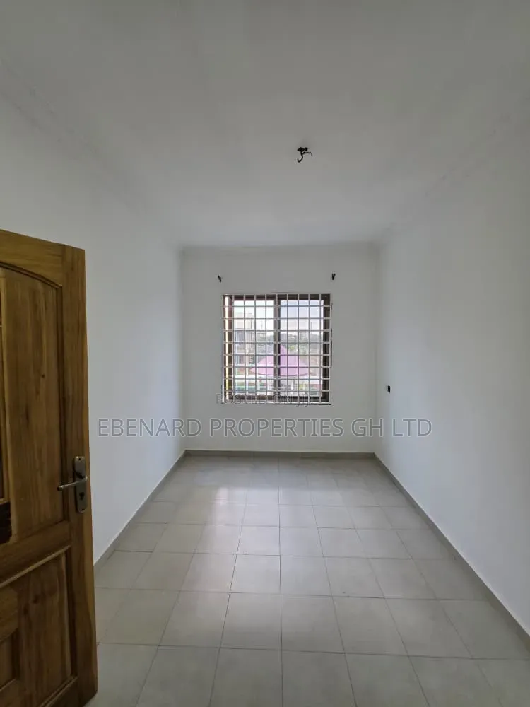 3bdrm Apartment in Ebenard Properties, Police Station for rent