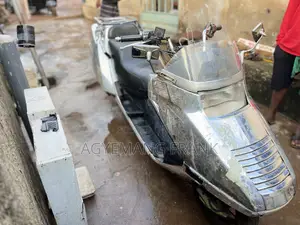 Honda 1986 Silver