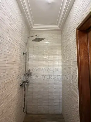 2bdrm Apartment in Ashaley Botwe for rent