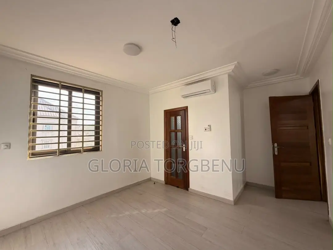 2bdrm Apartment in Ashaley Botwe for rent