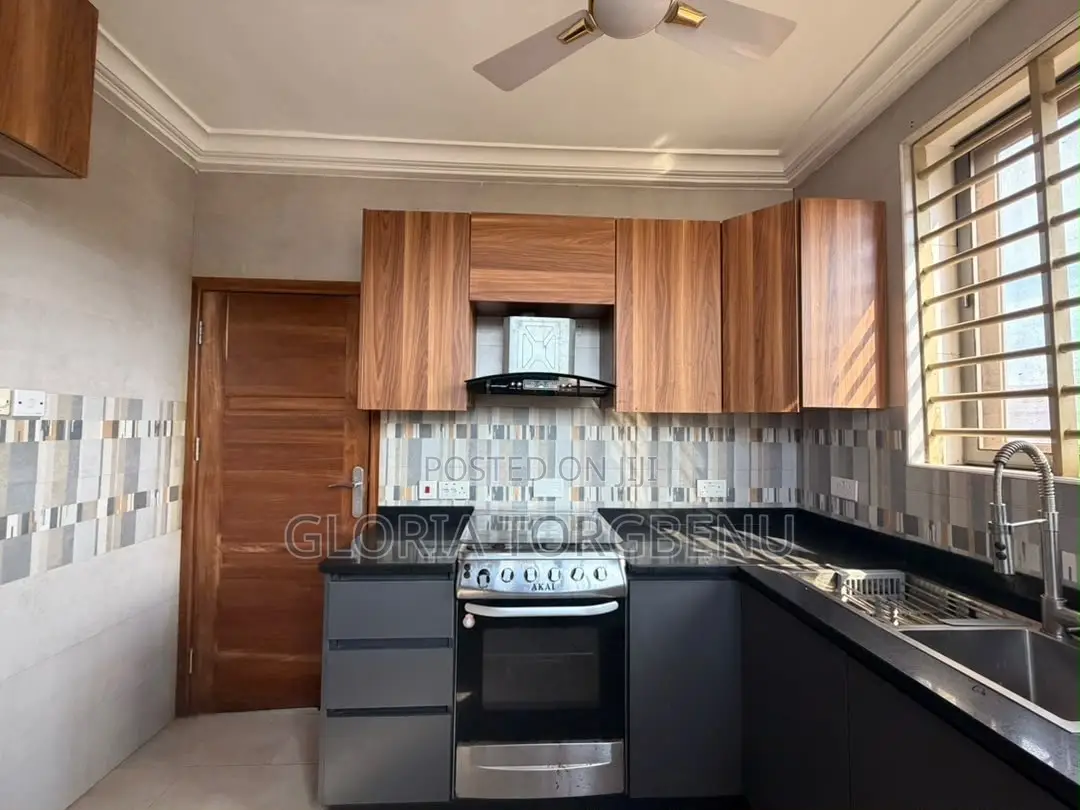 2bdrm Apartment in Ashaley Botwe for rent