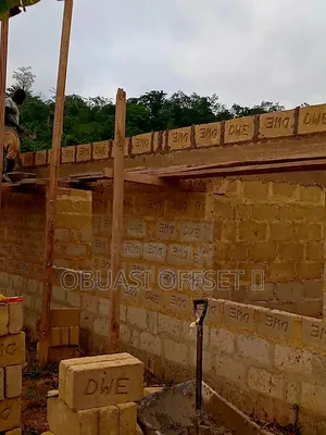 5bdrm House in Obuasi Municipal for sale