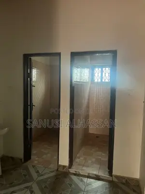 3bdrm Apartment in Old Barrier for rent
