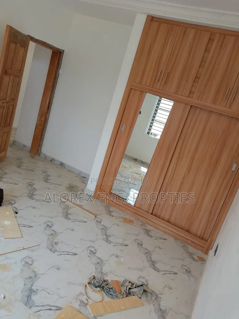 1bdrm Apartment in Oyibi, Sasaabi for rent