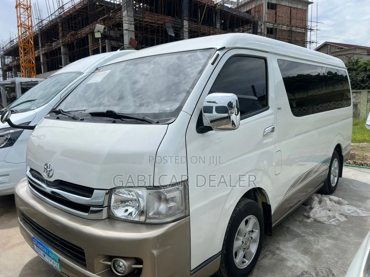 Toyota HiAce 2017 White
