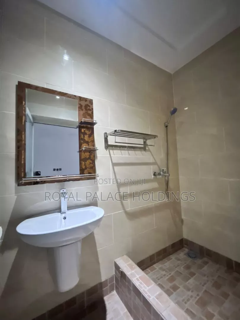 2bdrm Apartment in Adjiringanor/Ability for rent