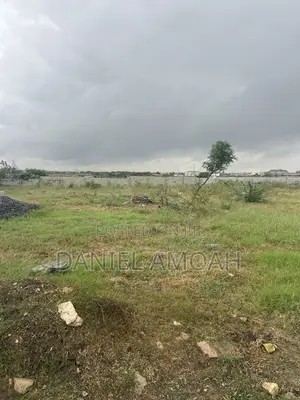 One Plot Land for Sale at Trasacco