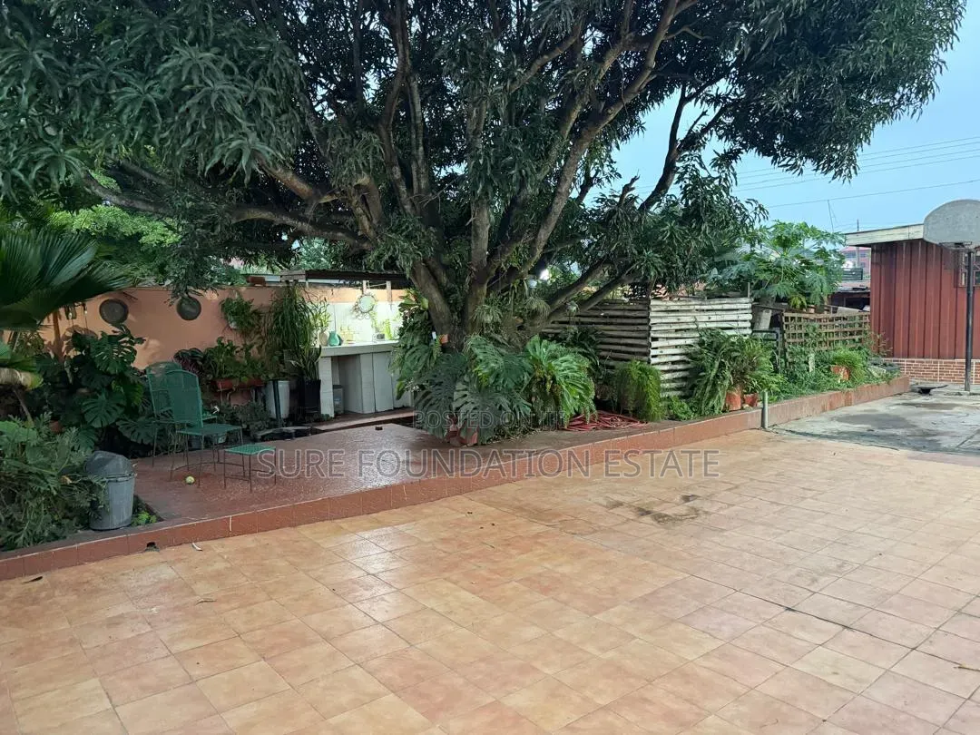 3bdrm House in Dansoman for sale
