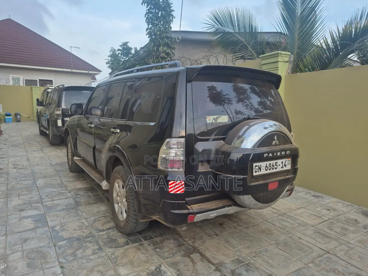 Mitsubishi Pajero 2014 Black