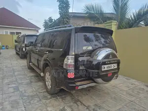 Mitsubishi Pajero 2014 Black