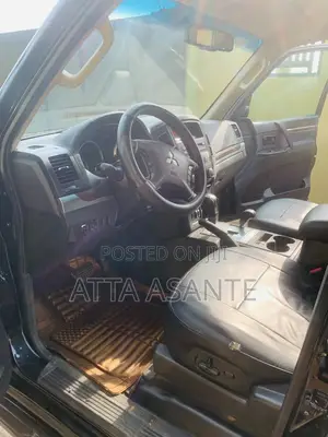 Mitsubishi Pajero 2014 Black