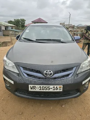 Toyota Corolla LE 4dr Sedan (1.8L 4cyl 4A) 2013 Gray