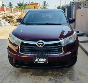 Toyota Highlander LE 4x2 (2.7L 4cyl 6A) 2017 Burgundy