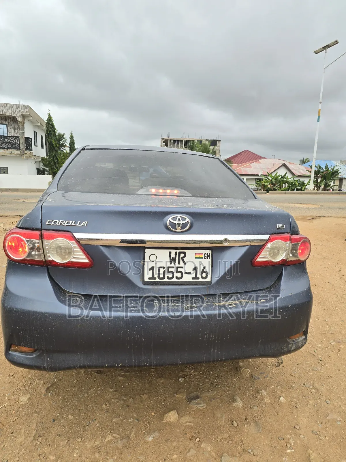 Toyota Corolla LE 4dr Sedan (1.8L 4cyl 4A) 2013 Gray