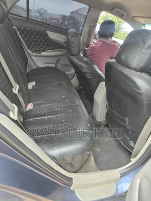 Toyota Corolla LE 4dr Sedan (1.8L 4cyl 4A) 2013 Gray