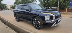 Mitsubishi Outlander SE 2024 Blue