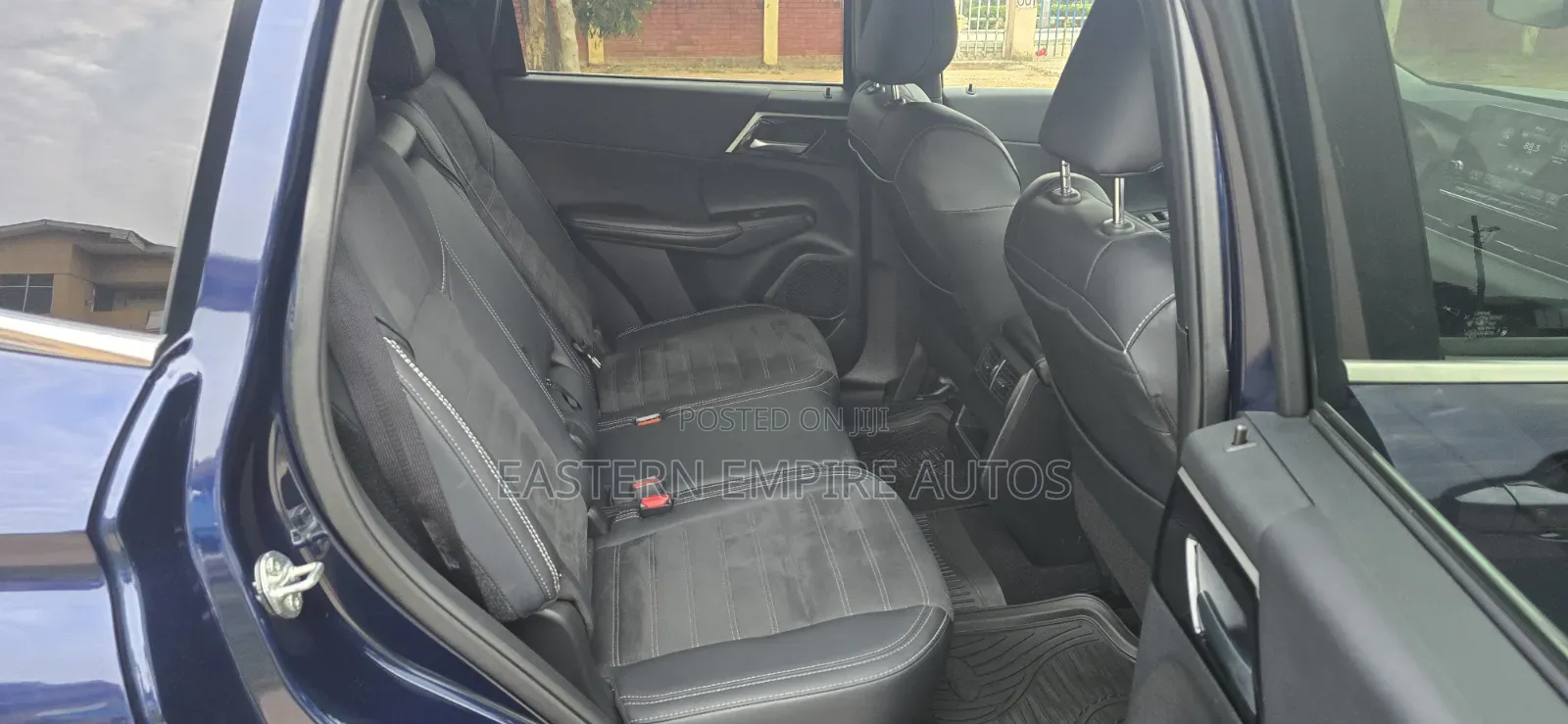 Mitsubishi Outlander SE 2024 Blue