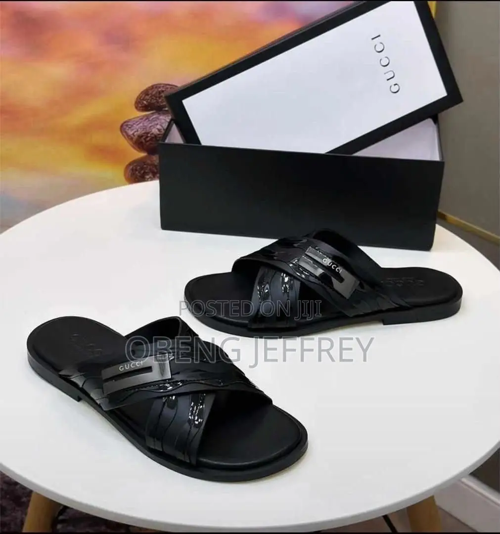 Original Gucci Crossed Slippers in Black/White