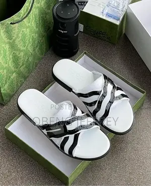 Original Gucci Crossed Slippers in Black/White