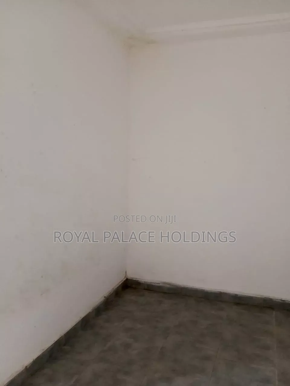 2bdrm House in East Legon Hills, School Junction for sale