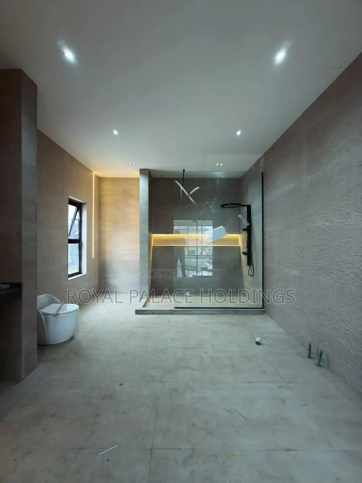 2bdrm House in East Legon Hills, School Junction for sale