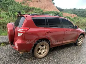 Toyota RAV4 2007 Red