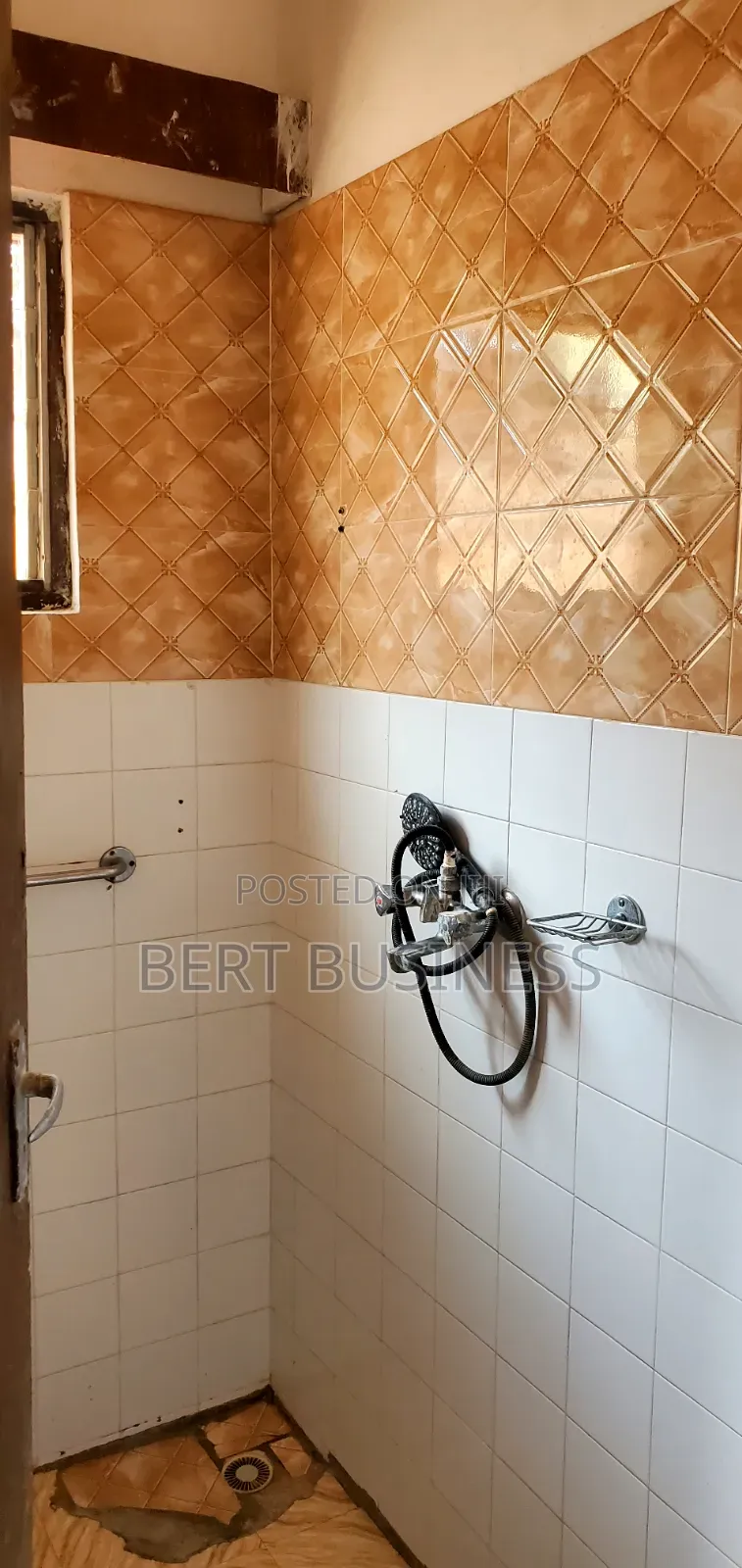 1bdrm Room & Parlour in Bert, Last Stop for rent