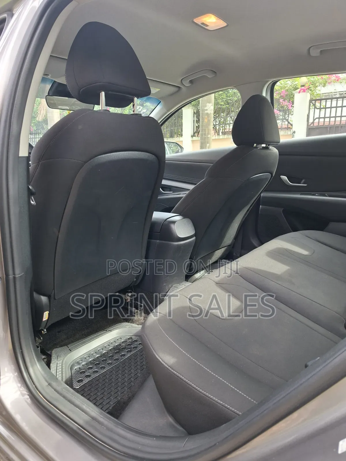 Hyundai Elantra SEL 2023 Gray