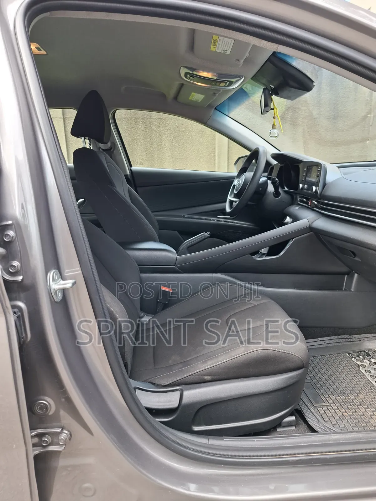 Hyundai Elantra SEL 2023 Gray