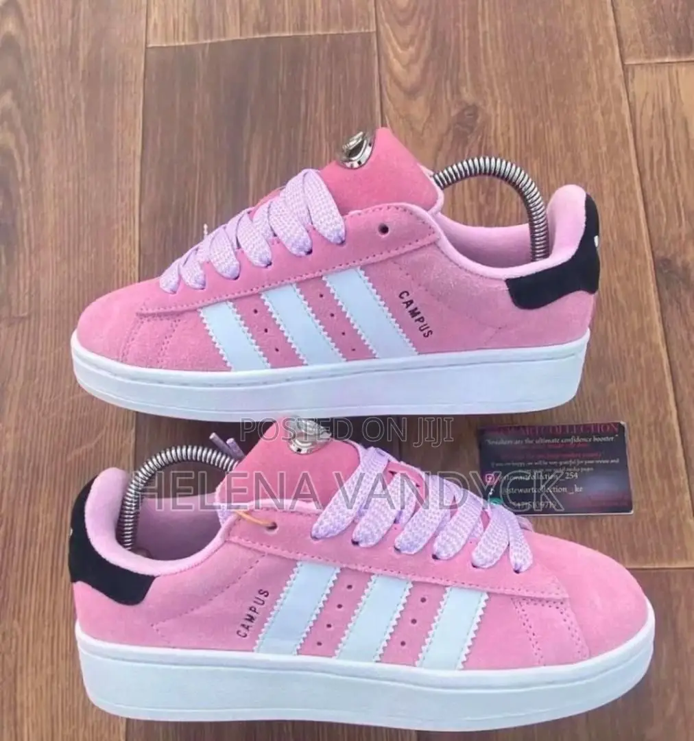 Adidas Sneakers