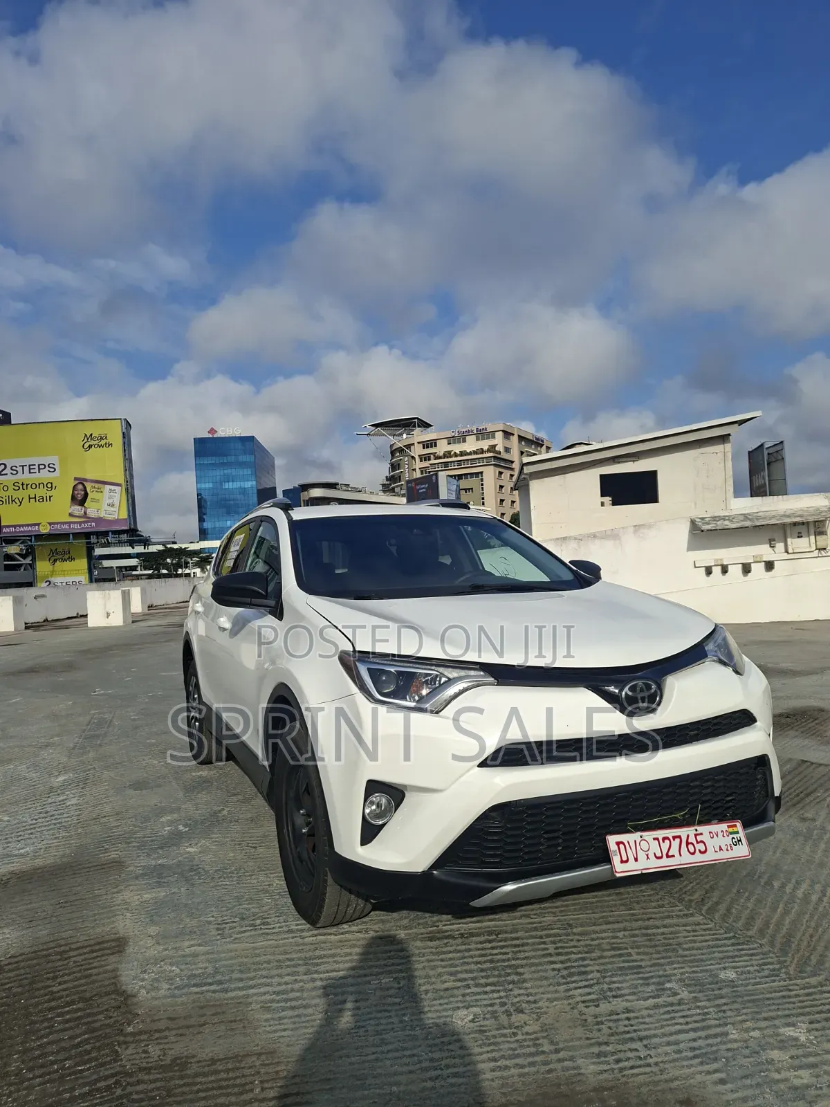 Toyota RAV4 LE AWD (2.5L 4cyl 6A) 2017 White