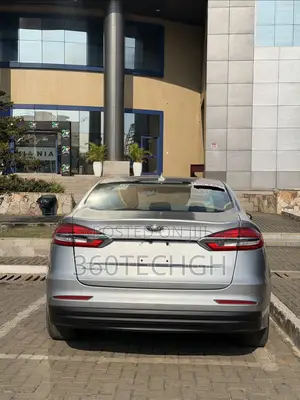 Ford Fusion 2020 Silver