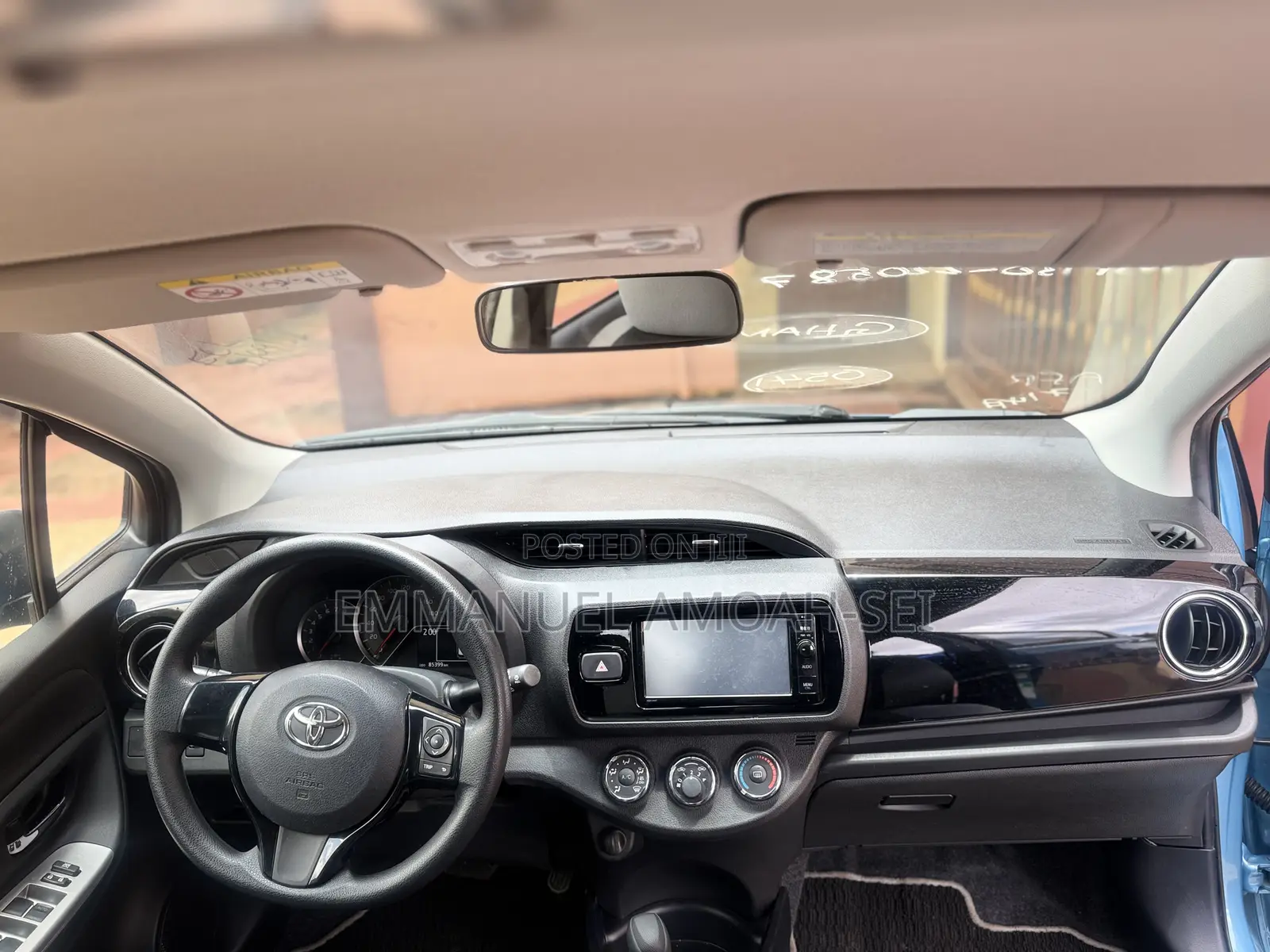 Toyota Vitz 2015 Beige