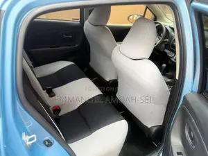 Toyota Vitz 2015 Beige