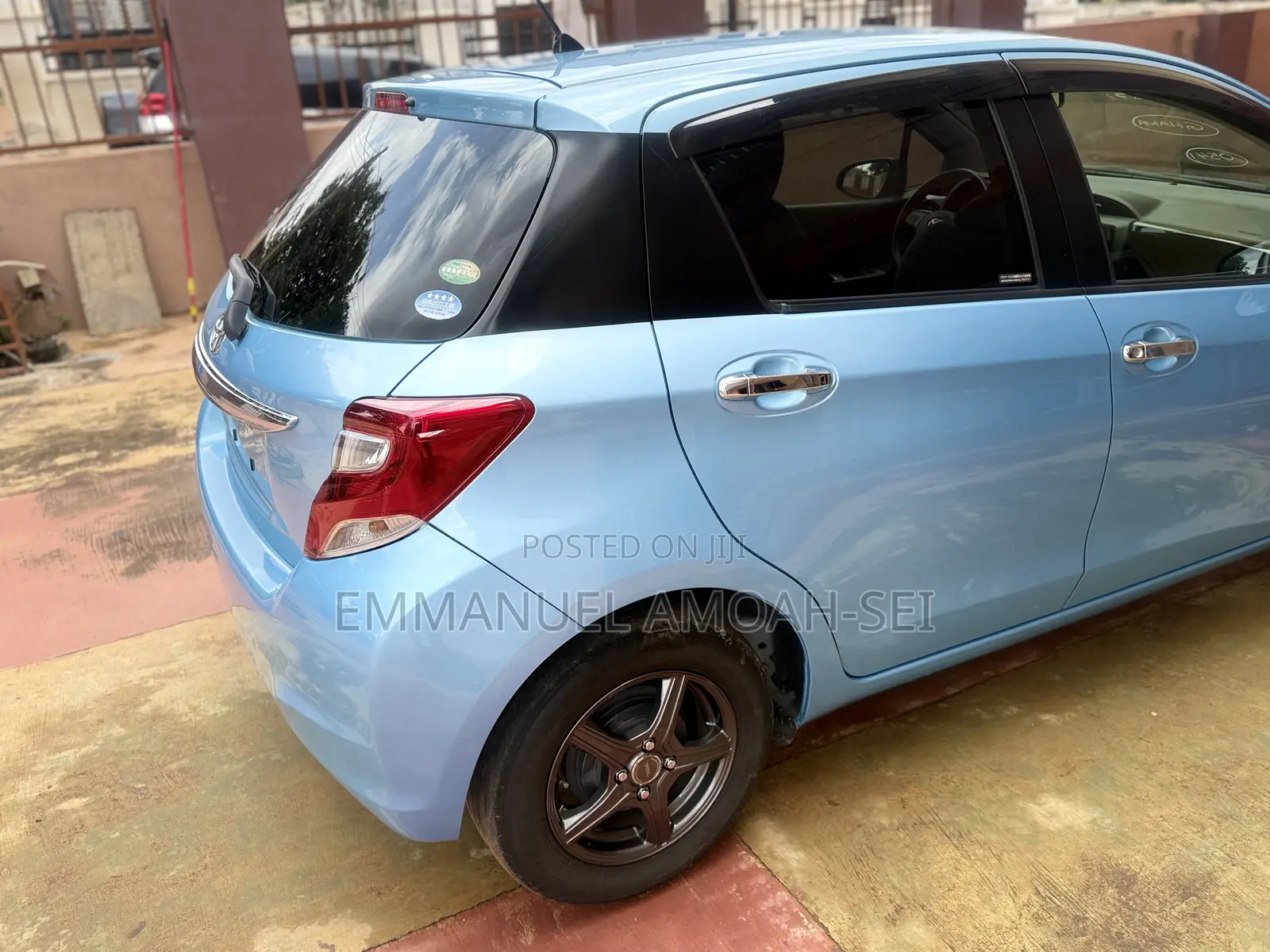 Toyota Vitz 2015 Beige