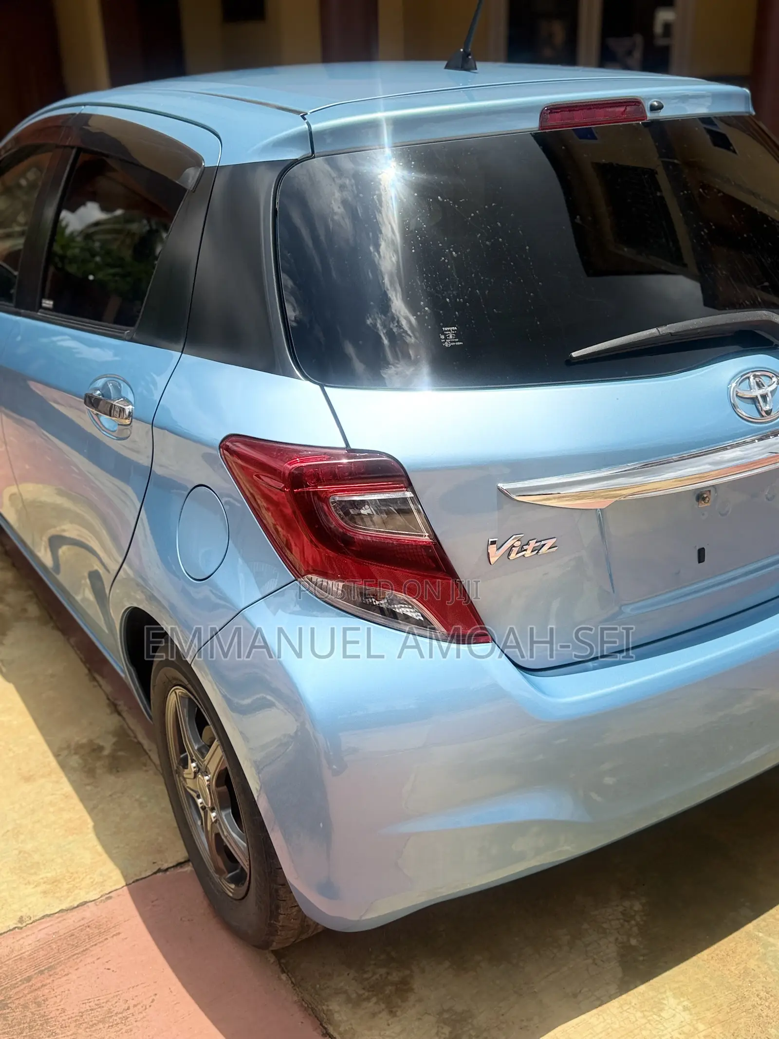 Toyota Vitz 2015 Beige