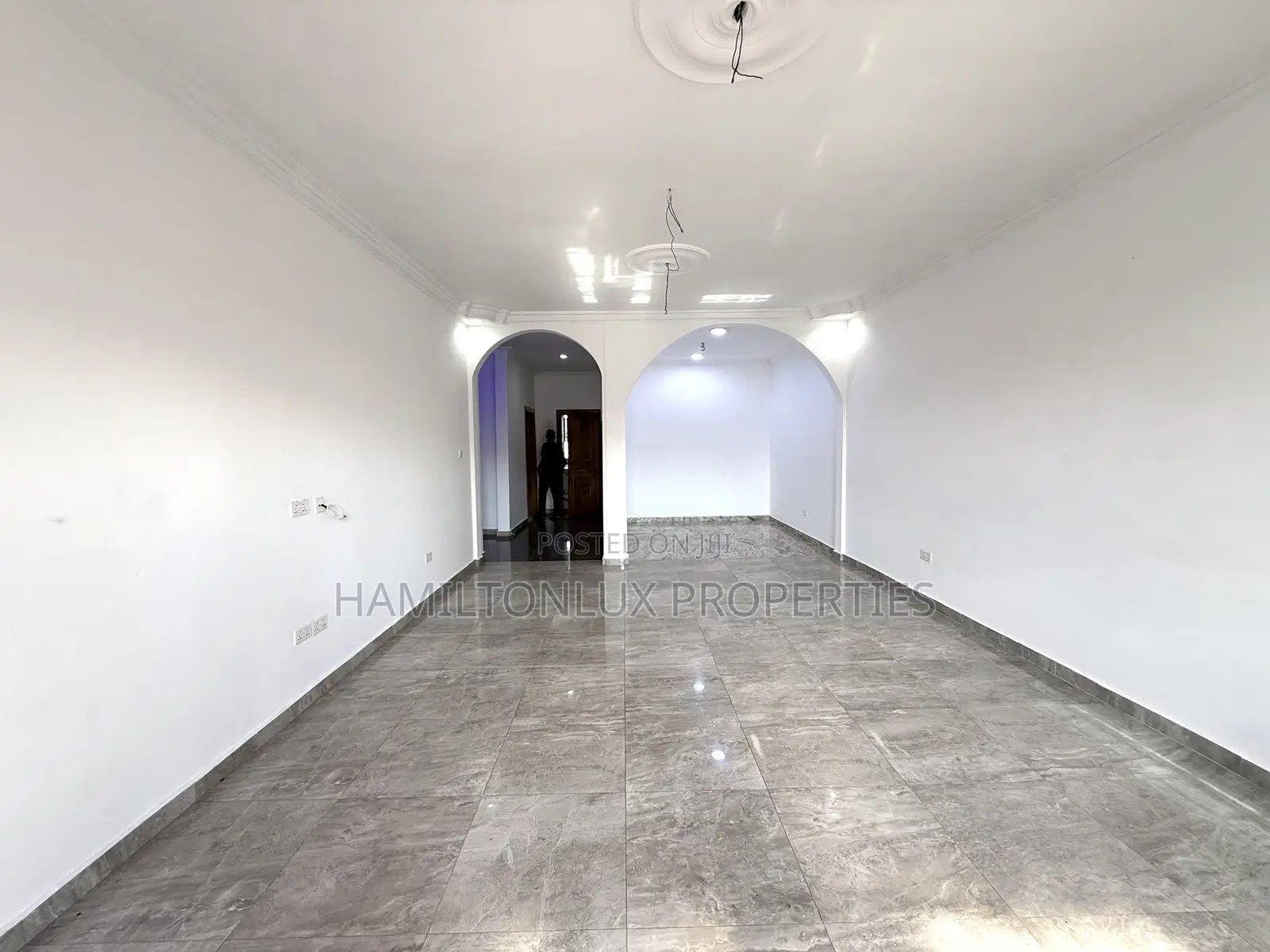 3bdrm Apartment in Trassaco Police, Ability for rent