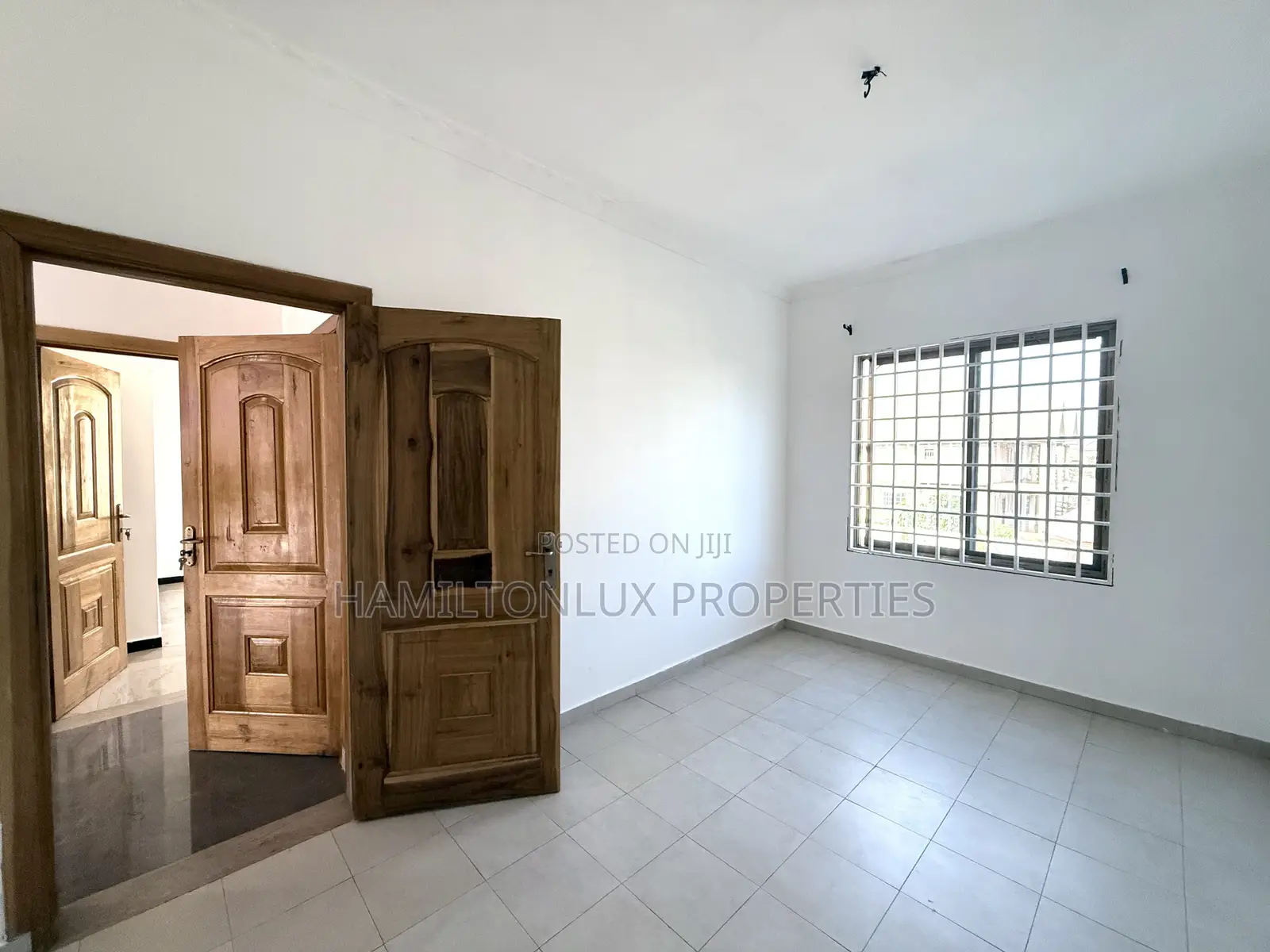 3bdrm Apartment in Trassaco Police, Ability for rent